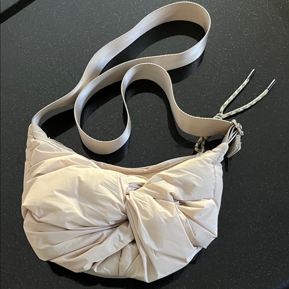 Dolce Vita Cream puffer Crossbody Bag